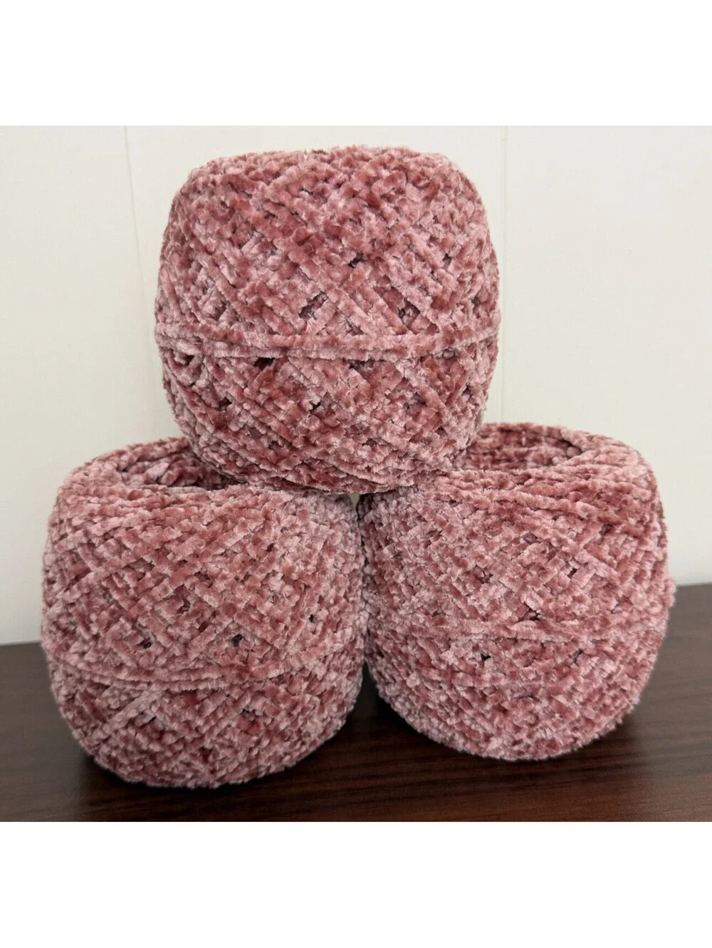 Reclaimed Orvis Polyester Worsted Yarn 998 Yds Rose Taupe 462g 3 Cakes